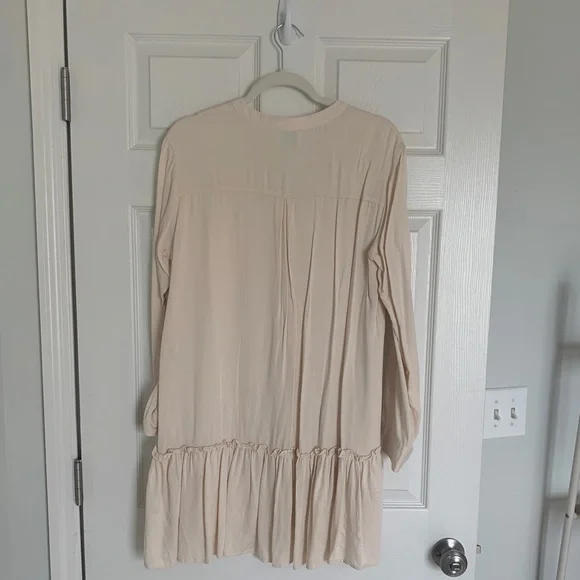 Cream Ruffled Hem Dress - Picture 7 of 7